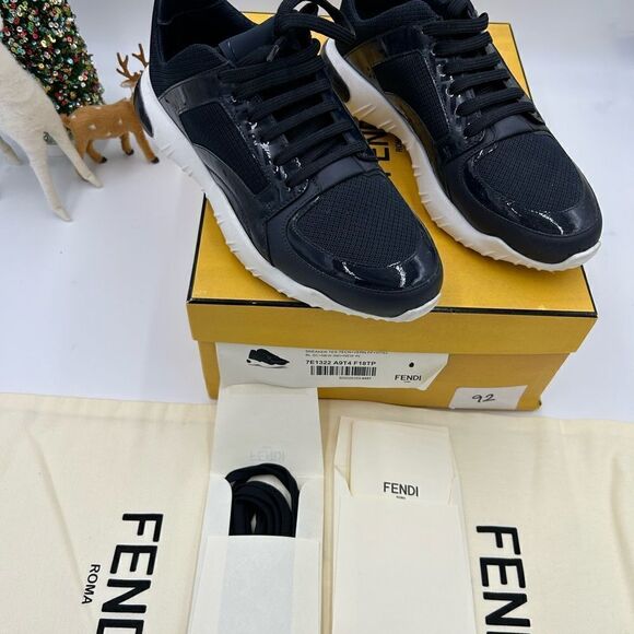 Men’s Fendi low top sneakers size 7, made in Italy - Picture 2 of 9
